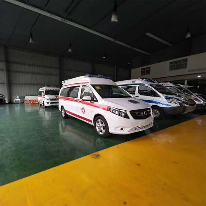 青海省西宁东方男科医院租赁私家救护车转院到海南儋州急救救护车出租费用多少