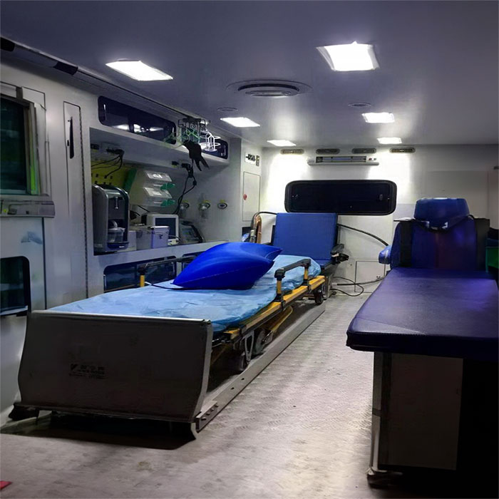 青海省人民医院救护车出租到新疆和田救护车出租一般多少钱