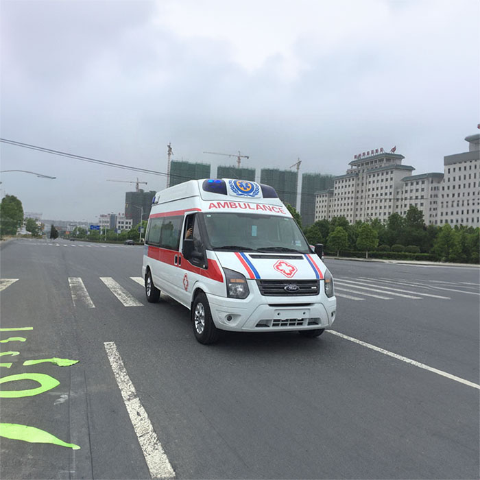 西宁市城西区昆仑东路社区卫生院出租急救车护送到新疆巴音郭楞长途救护车出租哪个品牌好