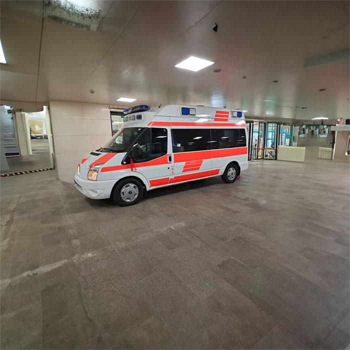 西宁市城中区沈家寨中心卫生院私人救护车出租到内蒙古通辽救护车辆出租价格多少