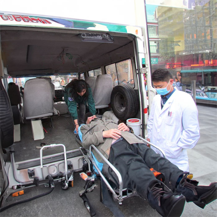 西宁市城东区互助东路社区卫生院租赁正规救护车到广西来宾哪里有长短途救护车出租