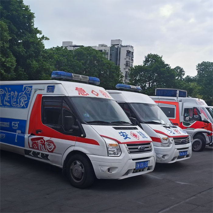 青海红十字医院青海省监狱管理局中心医院租赁正规救护车到江西吉安出租转院救护车多少钱