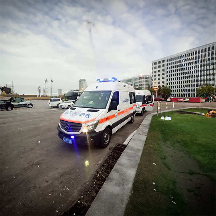 青海省第四人民医院(青海省传染病医院)出租急救车护送到福建漳州救护车出租租车多少钱