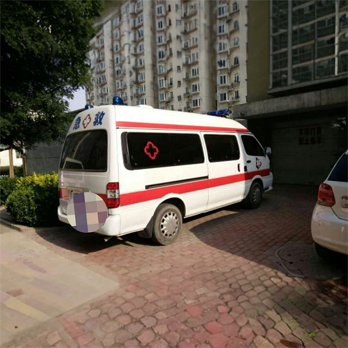 西宁大通县景阳镇什家村卫生室租赁私家救护车到黑龙江大兴安岭120救护车出租费用是多少