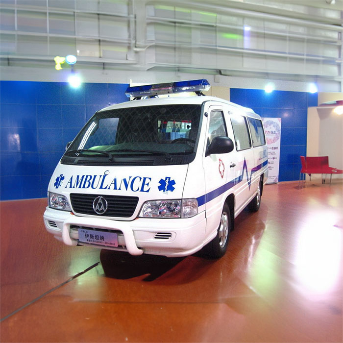 青大附院救护车出租到四川资阳救护车如何收费出租