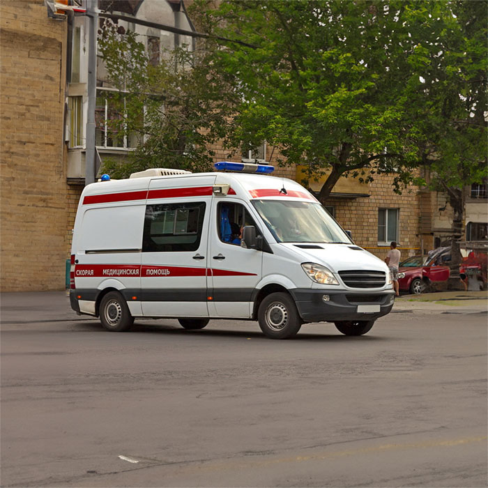 西宁市城中区人民街社区卫生院租救护车到甘肃白银救护车出租电话是多少