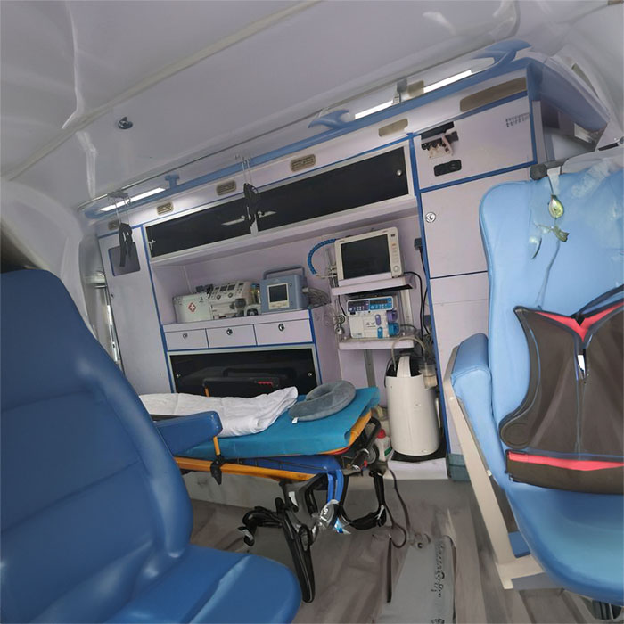 西宁博泰生殖健康医院租私家救护车转院到新疆五家渠120救护车出租费用是多少