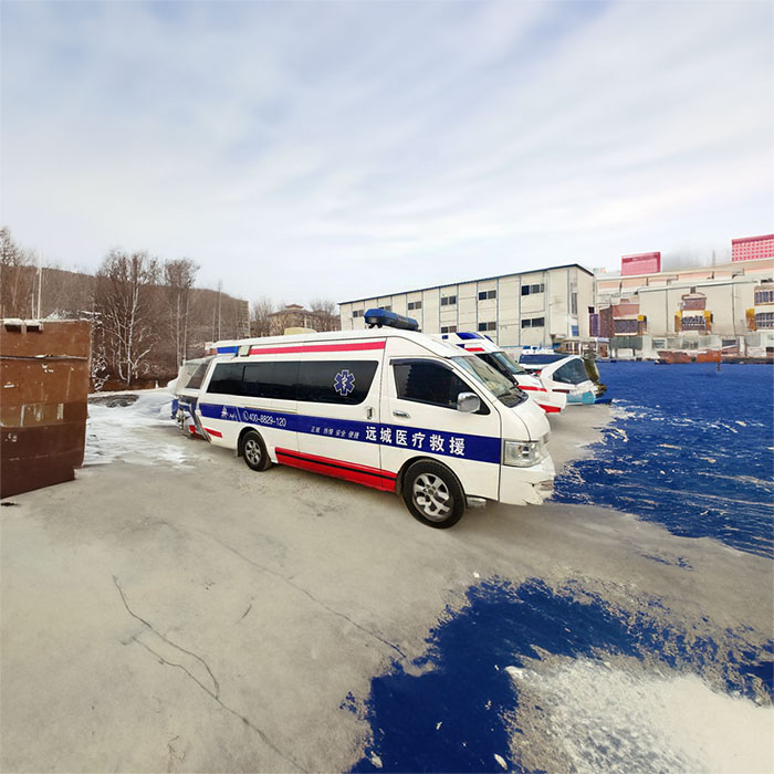 青海西宁第三人民医院租赁私人救护车转运到浙江嘉兴救护车多少一公里出租