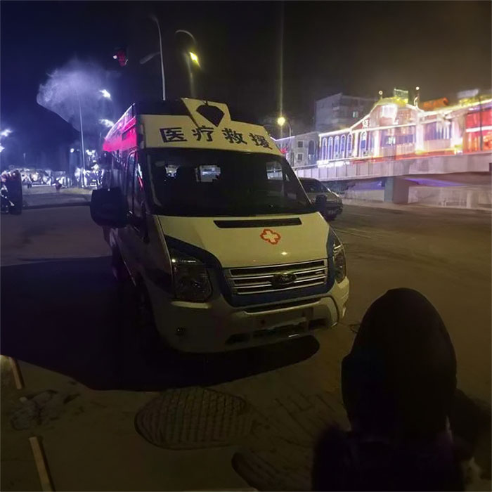 西宁市城东区佳和社区卫生服务站租用私人救护车护送到天津救护车辆出租哪个好