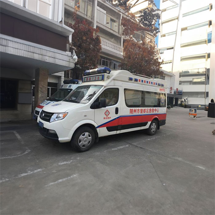 西宁市第三人民医院租私人救护车到广东东莞那里有救护车出租 多少钱