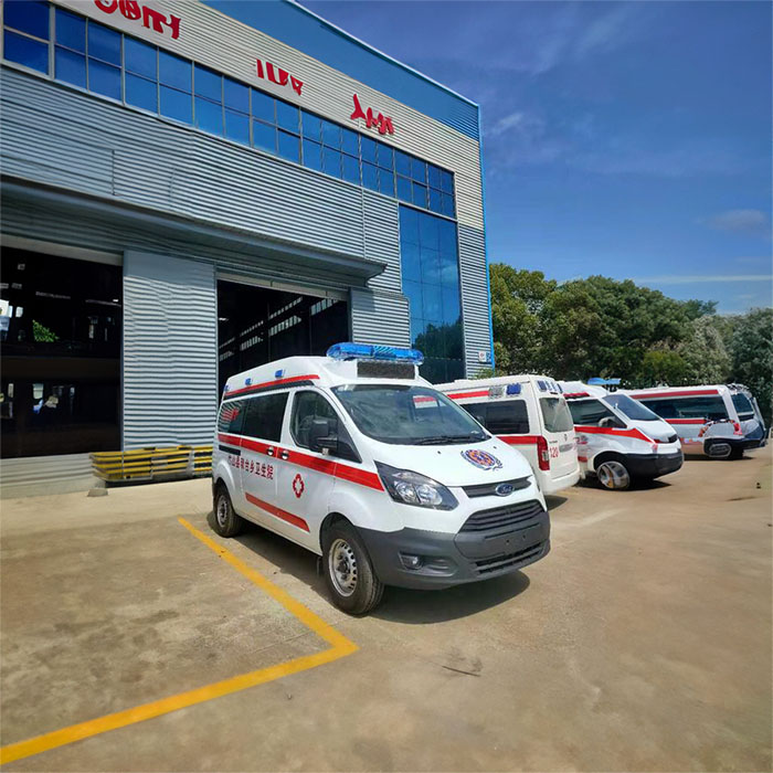 青海省妇女儿童医院租用私人救护车到新疆石河子救护车如何收费出租公司