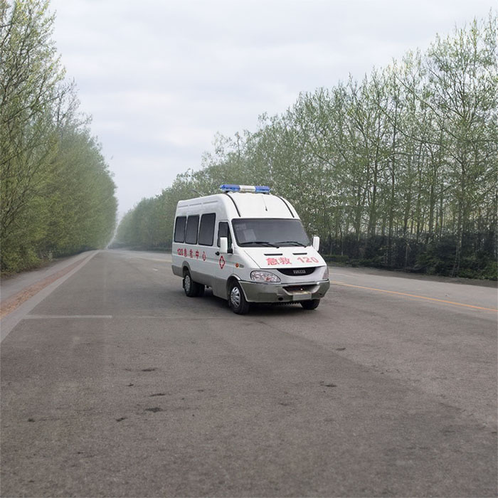 西宁市城中区仓门街社区卫生院预约私人救护车转运到山东东营正规救护车出租哪个公司好