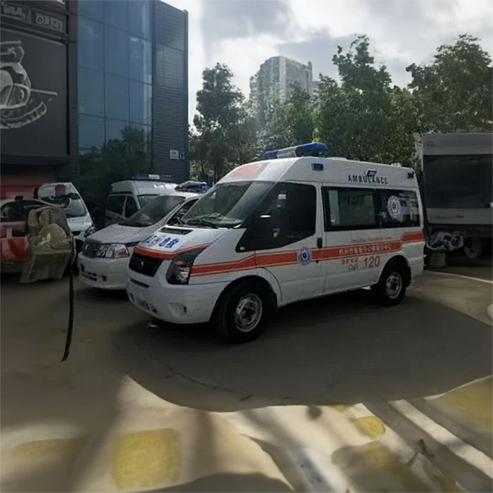 湟源县中医院租赁私家救护车转院到安徽铜陵救护车出租价格大概多少钱一公里