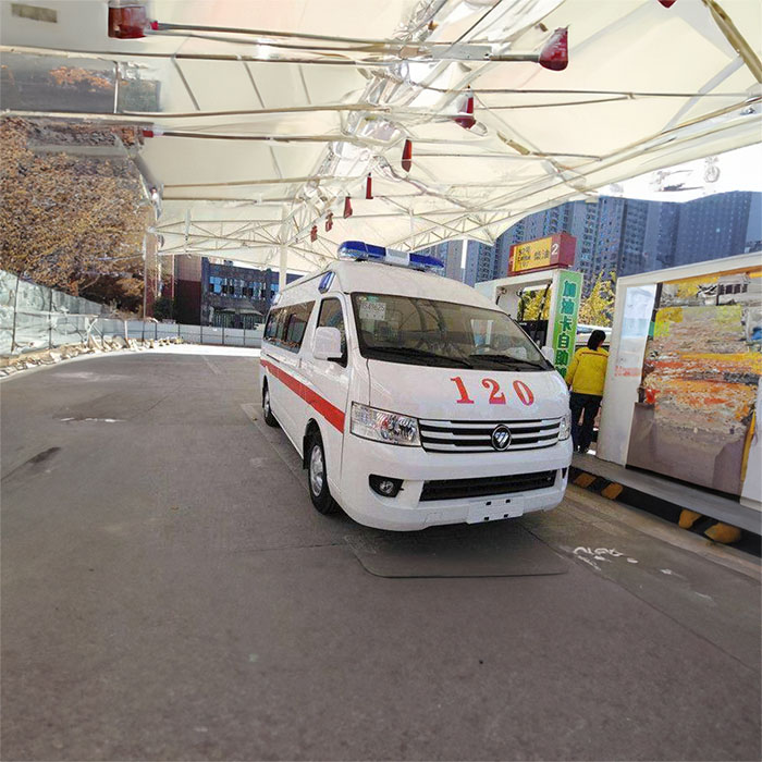 青海省中医院预约私人救护车转运到山东济南私人救护车出租一般多少钱