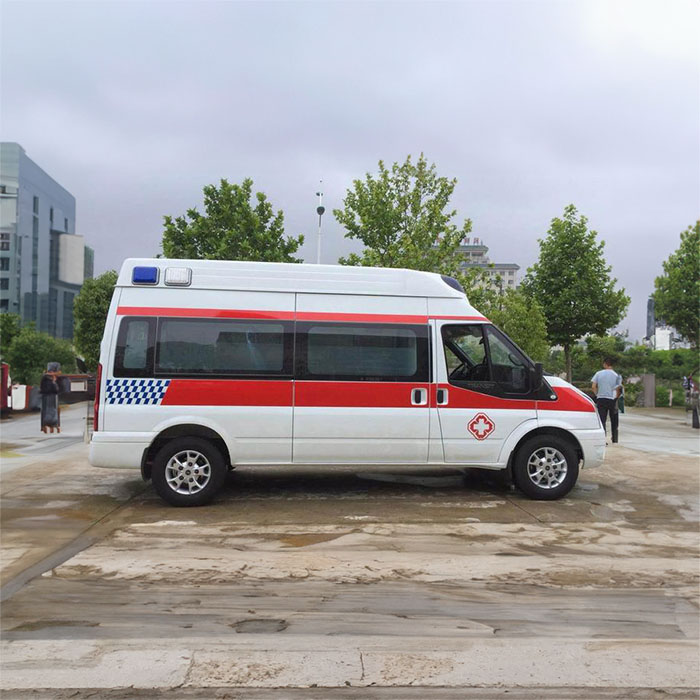 西宁市第三人民医院租赁私人救护车到西藏山南哪里120救护车出租