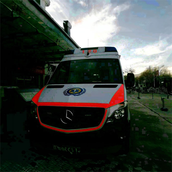 西宁市中医院预约私人救护车租赁到云南德宏救护车出租长途转院多少钱