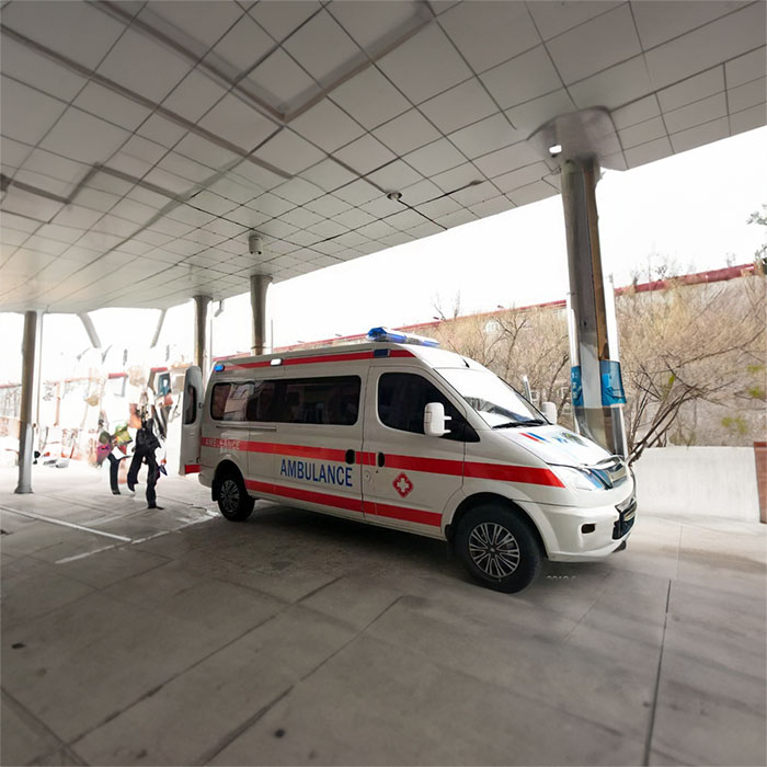 青海省第四人民医院租私家救护车转院到云南红河120救护车出租费多少钱