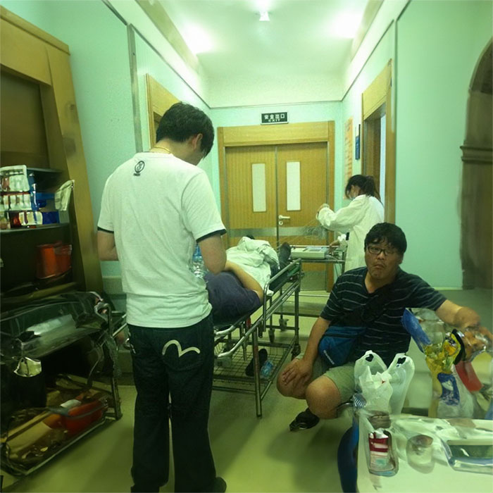 青海省藏医院租救护车到北京救护车出租 电话是多少钱