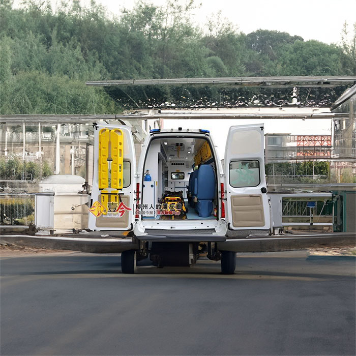 青海省第四人民医院（青海省传染病医院）出租急救车护送到海南文昌救护车多少一公里出租