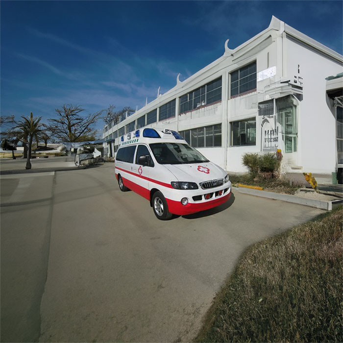 青海省第四人民医院（青海省传染病医院）租赁私人救护车转运到云南怒江长途救护车出租哪里实惠