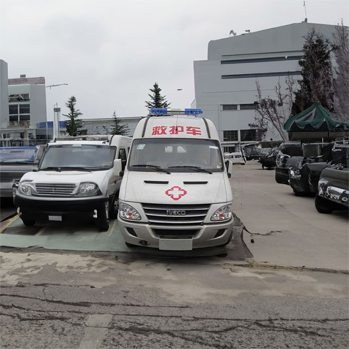 中国人民医院第四医院租私家救护车转院到河南许昌长途救护车出租电话多少