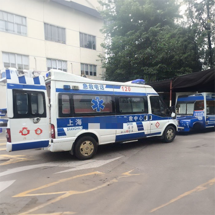 青大附院租私家救护车转院到江苏宿迁跨省救护车出租电话多少