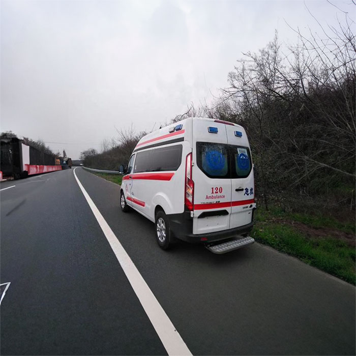 西宁康馨中西医门诊部租赁私家救护车转院到四川攀枝花长途救护车出租哪里的好