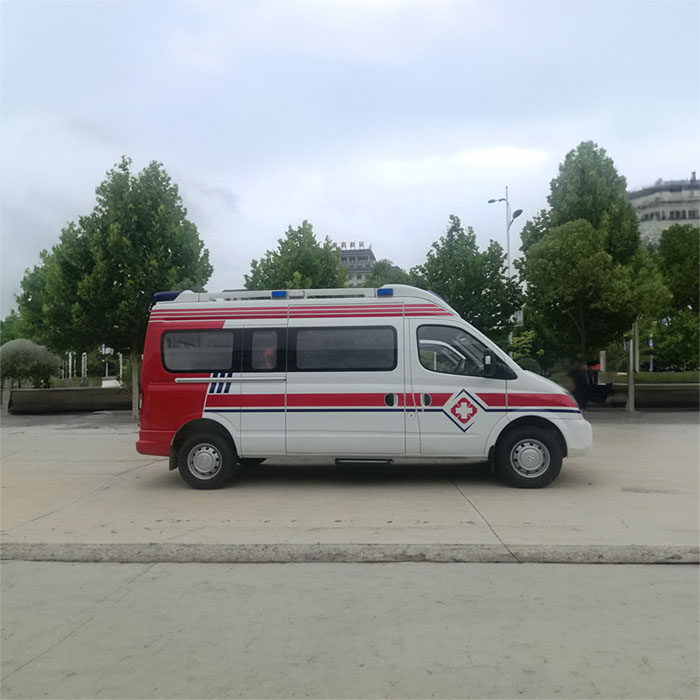 青海省藏医院租赁私人救护车到河南安阳私人救护车出租多少钱