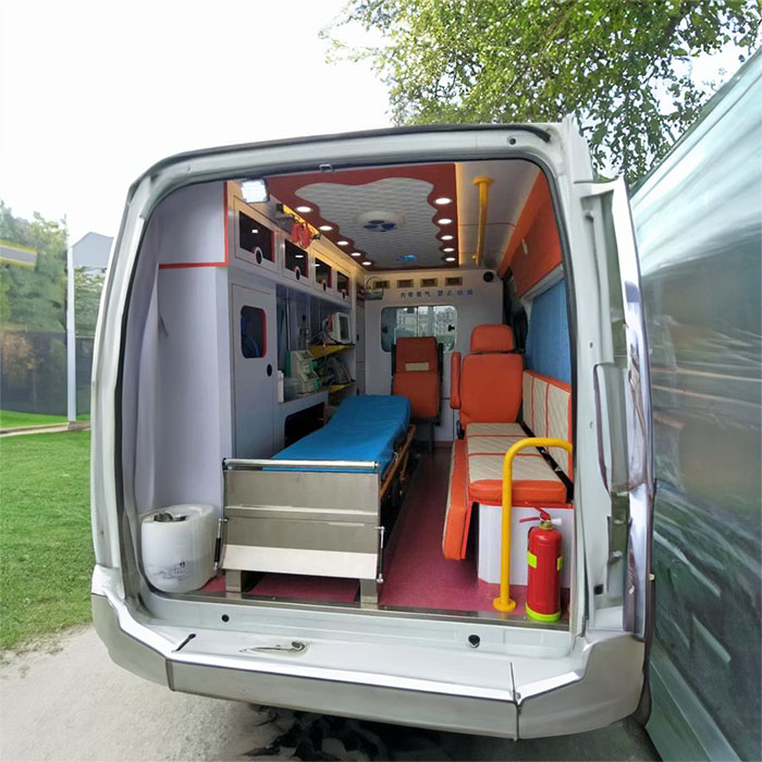 青海省第三人民医院租赁私家救护车转院到吉林四平救护车出租租车多少钱