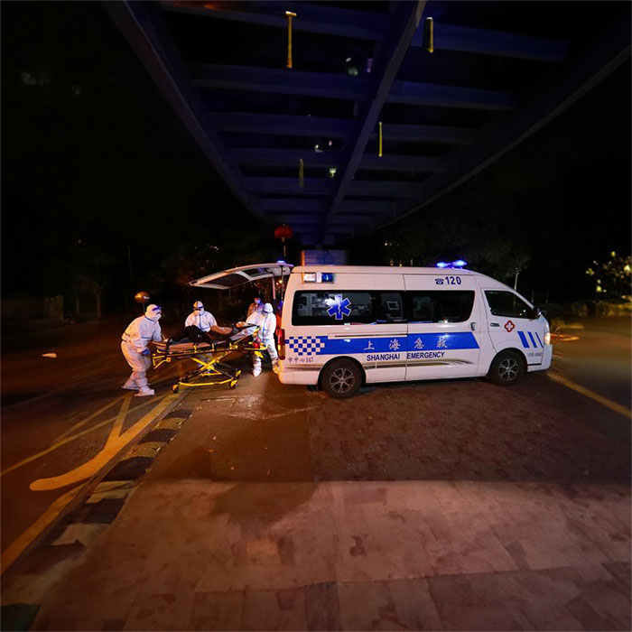 青海省心血管病专科医院出租急救车护送到江苏连云港长途救护车出租哪个好