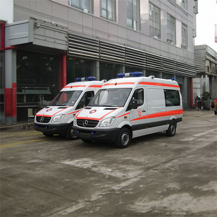 中国人民医院第四医院租赁私家救护车到新疆北屯出租救护车哪里好