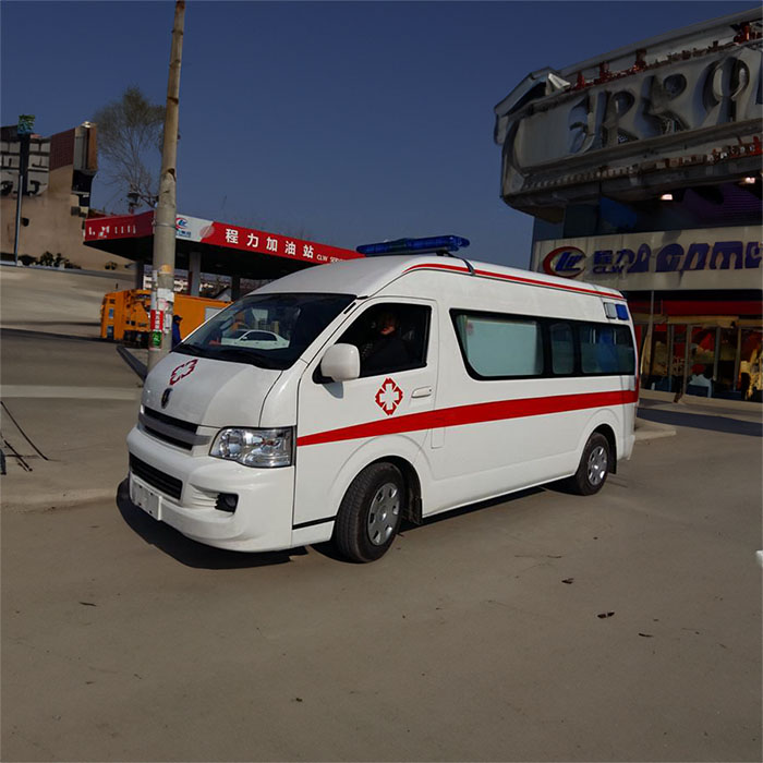 青海省藏医院预约私人救护车租赁到青海海西哪里有长途救护车出租公司