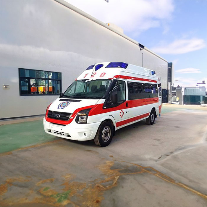 青海西宁仁济医院预约私人救护车租赁到内蒙古鄂尔多斯救护车出租每公里多少钱