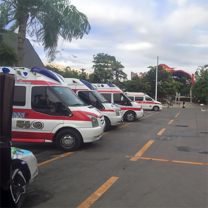 青海省康复医院租赁正规救护车到山东威海救护车如何收费出租公司