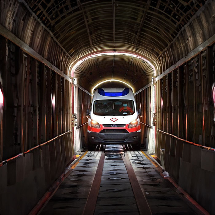 青海省第四人民医院（青海省传染病医院）出租急救车护送到辽宁大连出租转院救护车多少钱