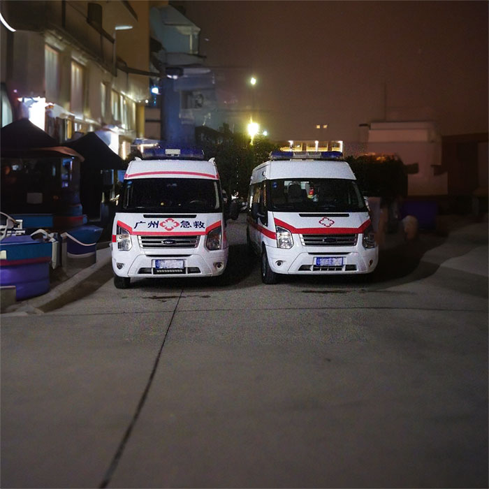 青海省第三人民医院租赁私人救护车转运到新疆吐鲁番跨省救护车出租哪里有