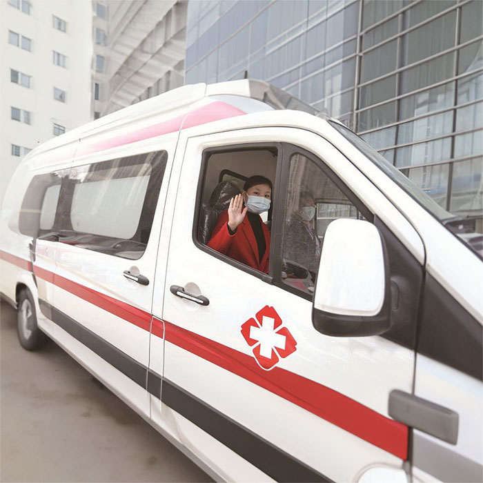 青海省藏医院预约私人救护车租赁到山西长治医院救护车出租是多少钱一公里