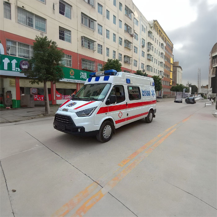 西宁市城东区学院社区卫生服务站出租急救车护送到海南三沙救护车长途出租多少钱一公里