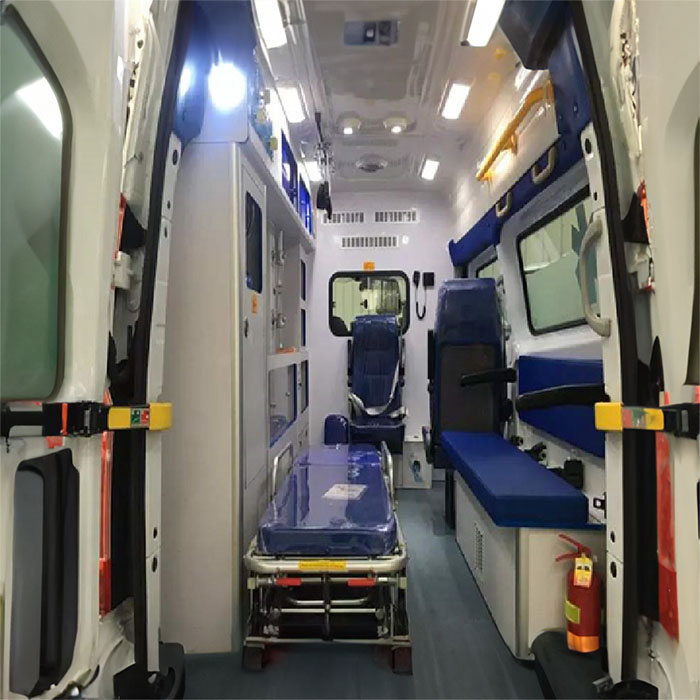 西宁市城西区通海路社区卫生院租用私人救护车护送到安徽黄山救护车出租一次多少钱