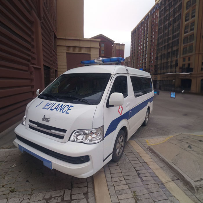 中共青海省委办公厅医疗室租赁私人救护车转运到江西西宁救护车出租费用多少