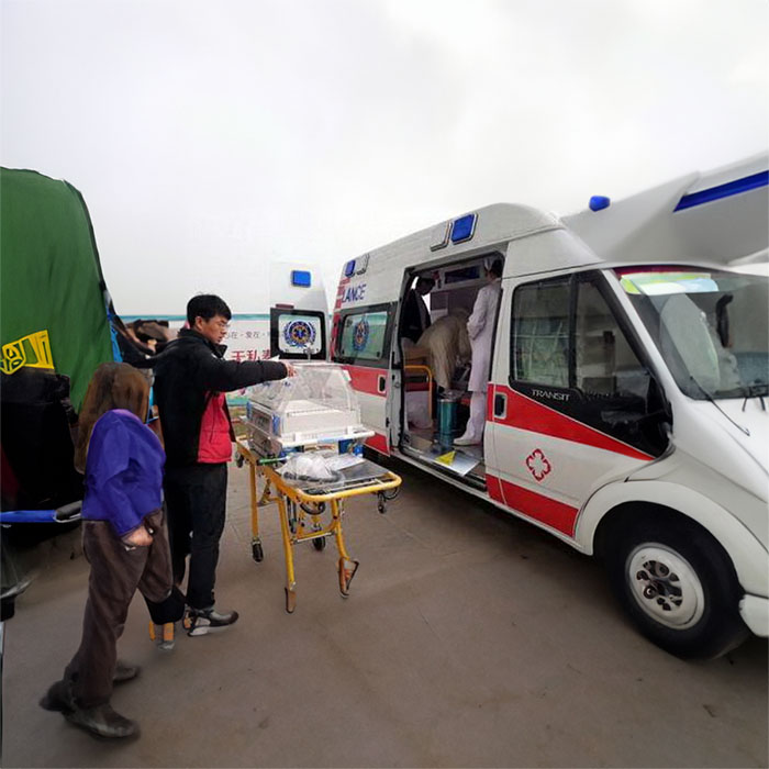 青海省第四人民医院（青海省传染病医院）租私家救护车转院到四川达州救护车出租多少钱